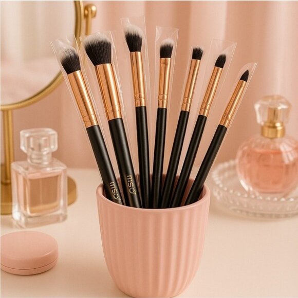 MSQ 8-Piece Eye Makeup Brush Set Black Rose Gold Blending & Detail Brushes - Picture 2 of 9